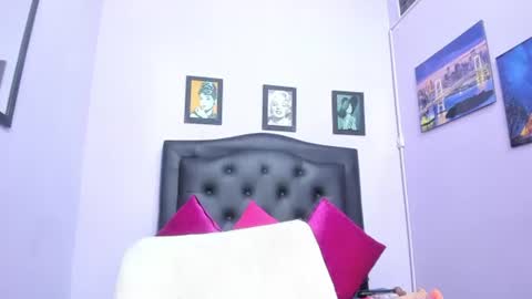 Snapshot of sexy_candy18x chatting on July 31, 2026, 12:10 am sexy_candy18x online show from July 31, 2026, 12:10 am