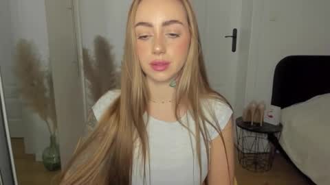 C o r a l i e online show from February 5, 2026, 3:38 pm