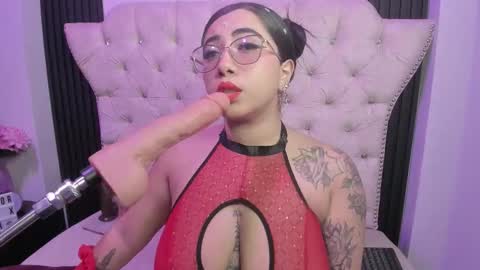  C R I S T A L  online show from March 6, 2026, 10:17 pm