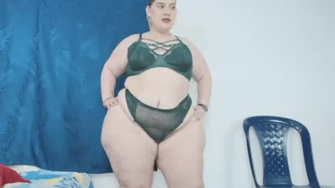 Snapshot of sexy_curvi chatting on July 23, 2026, 4:27 pm karla instagram online show from July 23, 2026, 4:27 pm