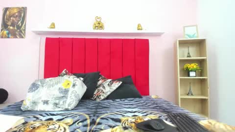 Snapshot of sexy_ebony_1 chatting on November 18, 2025, 12:20 pm sexy_ebony_1 online show from November 18, 2025, 12:20 pm