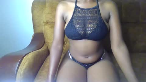 Ellahh online show from May 19, 2026, 12:27 am