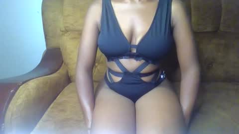 Ellahh online show from May 28, 2026, 1:36 am
