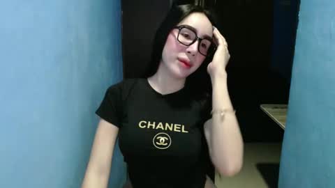 sexy_emily92 online show from March 16, 2026, 12:17 am