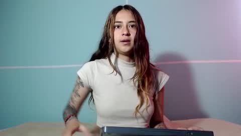 Snapshot of sexy_foxx_ chatting on March 8, 2026, 1:15 pm Antonella online show from March 8, 2026, 1:15 pm