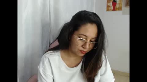 Snapshot of sexy_goddes1 chatting on October 19, 2025, 5:52 am layla violeta gomez online show from October 19, 2025, 5:52 am