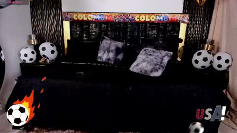 Snapshot of sexy_hot_milf_ chatting on June 14, 2026, 10:01 pm Dafne online show from June 14, 2026, 10:01 pm