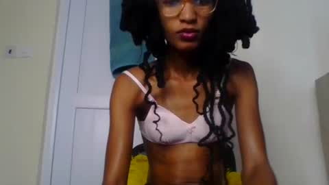 Janny online show from September 22, 2025, 6:26 am