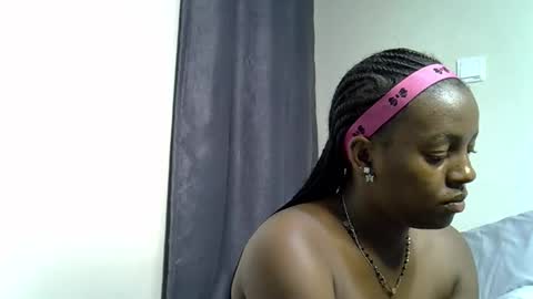 Snapshot of sexy_linda022 chatting on June 2, 2026, 12:40 pm Linda online show from June 2, 2026, 12:40 pm