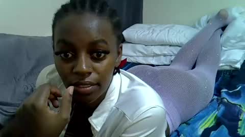 Linda online show from June 23, 2026, 12:19 am