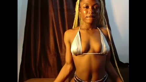 Snapshot of sexy_maureen chatting on June 14, 2026, 8:05 am maggi online show from June 14, 2026, 8:05 am