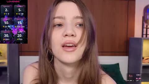 Snapshot of sexy_me_bb chatting on June 27, 2026, 6:24 pm Alison online show from June 27, 2026, 6:24 pm