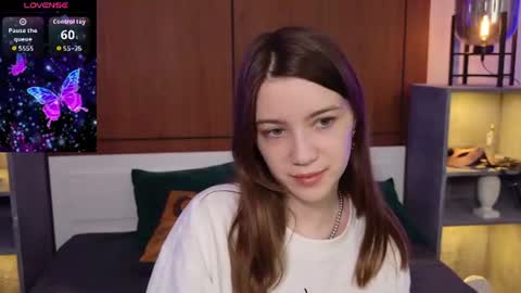 Snapshot of sexy_me_bb chatting on June 30, 2026, 6:42 pm Alison online show from June 30, 2026, 6:42 pm