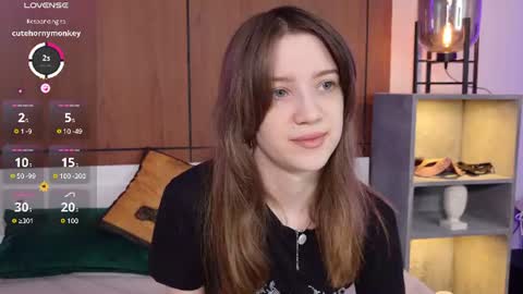 Snapshot of sexy_me_bb chatting on July 19, 2026, 6:33 pm Alison online show from July 19, 2026, 6:33 pm