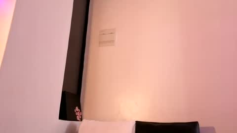 Snapshot of sexy_mia6 chatting on June 16, 2026, 6:05 am sexy_mia6 online show from June 16, 2026, 6:05 am
