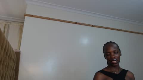 sexy online show from April 16, 2026, 9:39 pm