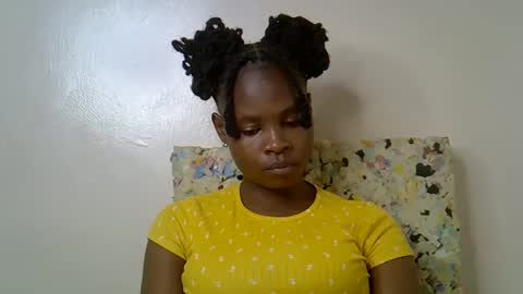 Molyne online show from March 10, 2026, 1:38 pm