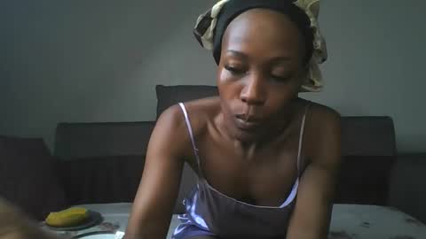 Snapshot of sexy_momah chatting on May 22, 2026, 5:07 pm SEXY MOMAH online show from May 22, 2026, 5:07 pm