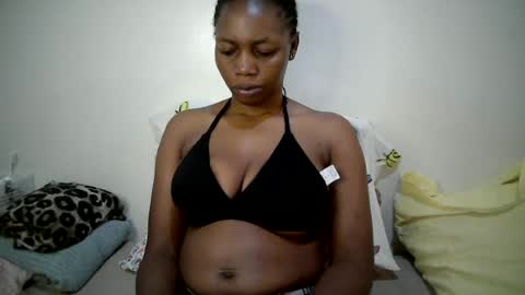 Snapshot of sexy_muna2 chatting on July 6, 2026, 12:40 am sexy_muna2 online show from July 6, 2026, 12:40 am