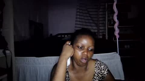 Snapshot of sexy_n_thick chatting on July 8, 2026, 1:54 am Lyn online show from July 8, 2026, 1:54 am