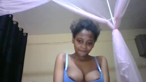 Snapshot of sexy_short chatting on September 9, 2025, 5:45 pm Janet online show from September 9, 2025, 5:45 pm