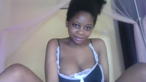 Snapshot of sexy_short chatting on October 12, 2025, 4:22 am Janet online show from October 12, 2025, 4:22 am