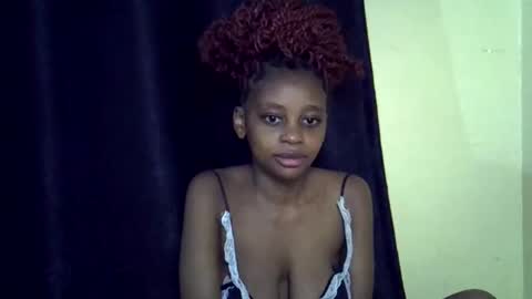 Snapshot of sexy_short chatting on February 1, 2026, 11:36 pm Janet online show from February 1, 2026, 11:36 pm