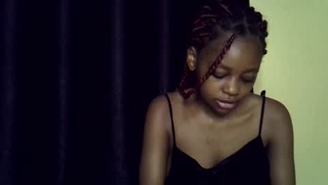 Snapshot of sexy_short chatting on February 18, 2026, 4:30 am Janet online show from February 18, 2026, 4:30 am