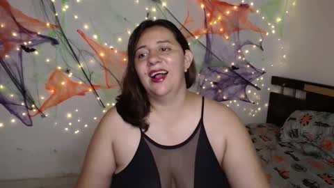 Snapshot of sexy_ticki chatting on October 31, 2025, 4:02 am janel online show from October 31, 2025, 4:02 am