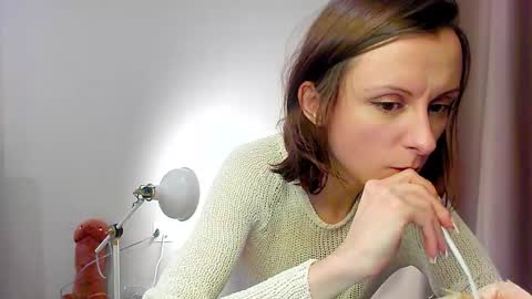 Mandy Green online show from October 21, 2025, 6:52 pm