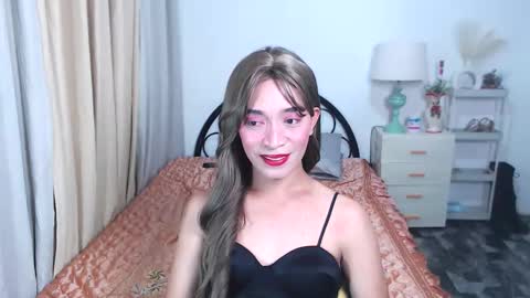 sexy_yllona online show from May 3, 2026, 5:13 am