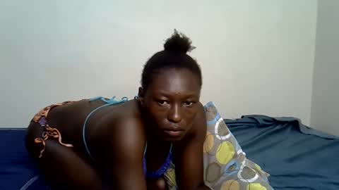 Snapshot of sexy_zola chatting on May 12, 2026, 5:26 am Im Zola online show from May 12, 2026, 5:26 am