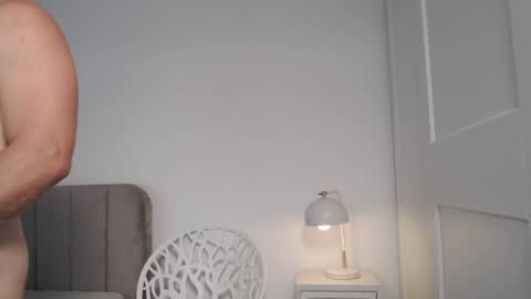 sexyandmarried online show from April 29, 2026, 9:35 am
