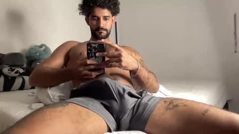 Snapshot of sexyasaf1018 chatting on April 10, 2026, 2:44 pm Asaf online show from April 10, 2026, 2:44 pm