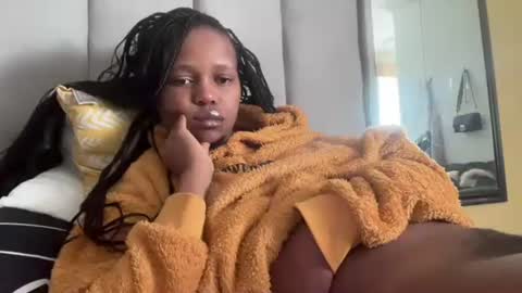 Snapshot of sexyasszeeee chatting on May 31, 2026, 8:32 am sexyasszeeee online show from May 31, 2026, 8:32 am
