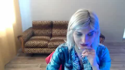 Snapshot of sexybeatriice chatting on February 20, 2025, 10:37 am sexybeatriice online show from February 20, 2025, 10:37 am