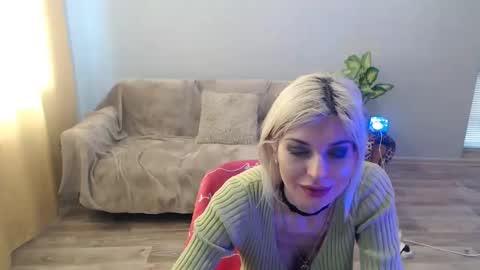 sexybeatriice online show from April 14, 2026, 6:30 am