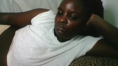 sexyblackgal10 online show from September 28, 2025, 4:07 am