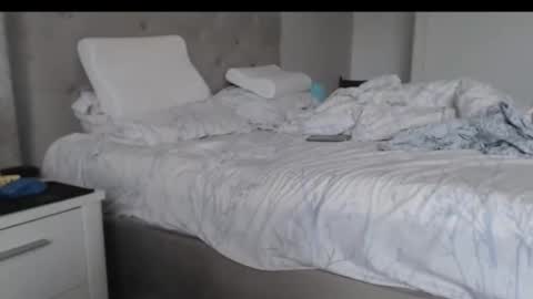 Sexyblonde4u58 online show from October 23, 2025, 6:23 am