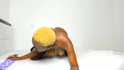 sexybootydoll online show from April 30, 2026, 8:15 pm