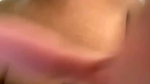 Snapshot of sexybrown05 chatting on January 2, 2025, 2:22 am Sexybrowngirl online show from January 2, 2025, 2:22 am