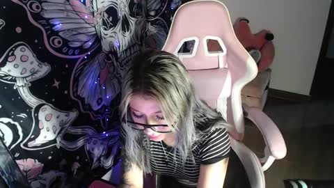 Carrie online show from February 25, 2025, 8:25 am