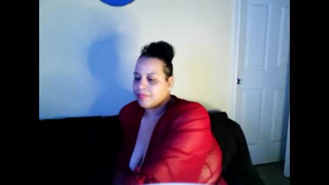 Snapshot of sexycher11 chatting on November 9, 2025, 11:36 pm CherrynChief online show from November 9, 2025, 11:36 pm