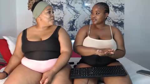 Snapshot of sexychill2000 chatting on June 4, 2026, 8:37 pm SEXYCHILL online show from June 4, 2026, 8:37 pm