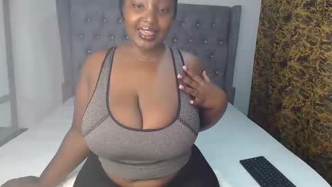 sexychocco online show from January 3, 2025, 8:32 am