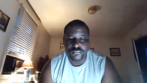 Snapshot of sexychocolate5436543 chatting on February 26, 2025, 11:15 pm sexychocolate online show from February 26, 2025, 11:15 pm
