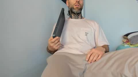 Snapshot of sexycolombian2022 chatting on February 22, 2025, 7:47 pm Antonioylola online show from February 22, 2025, 7:47 pm