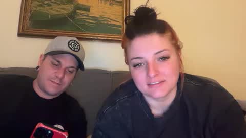 Snapshot of sexycouple41110 chatting on April 17, 2026, 3:09 am sexycouple41110 online show from April 17, 2026, 3:09 am