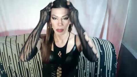 Snapshot of sexydevine_34 chatting on May 3, 2026, 6:47 pm Devine online show from May 3, 2026, 6:47 pm