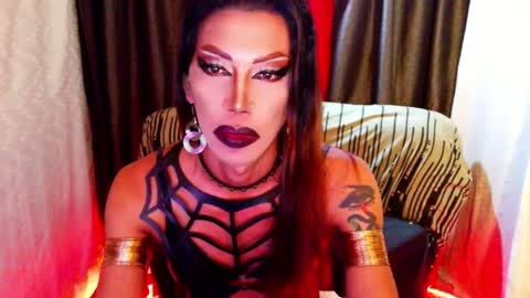 Snapshot of sexydevine_34 chatting on July 23, 2026, 1:58 am Devine online show from July 23, 2026, 1:58 am